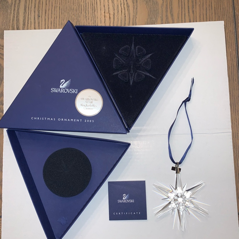 Swarovski annual ornament- 2005